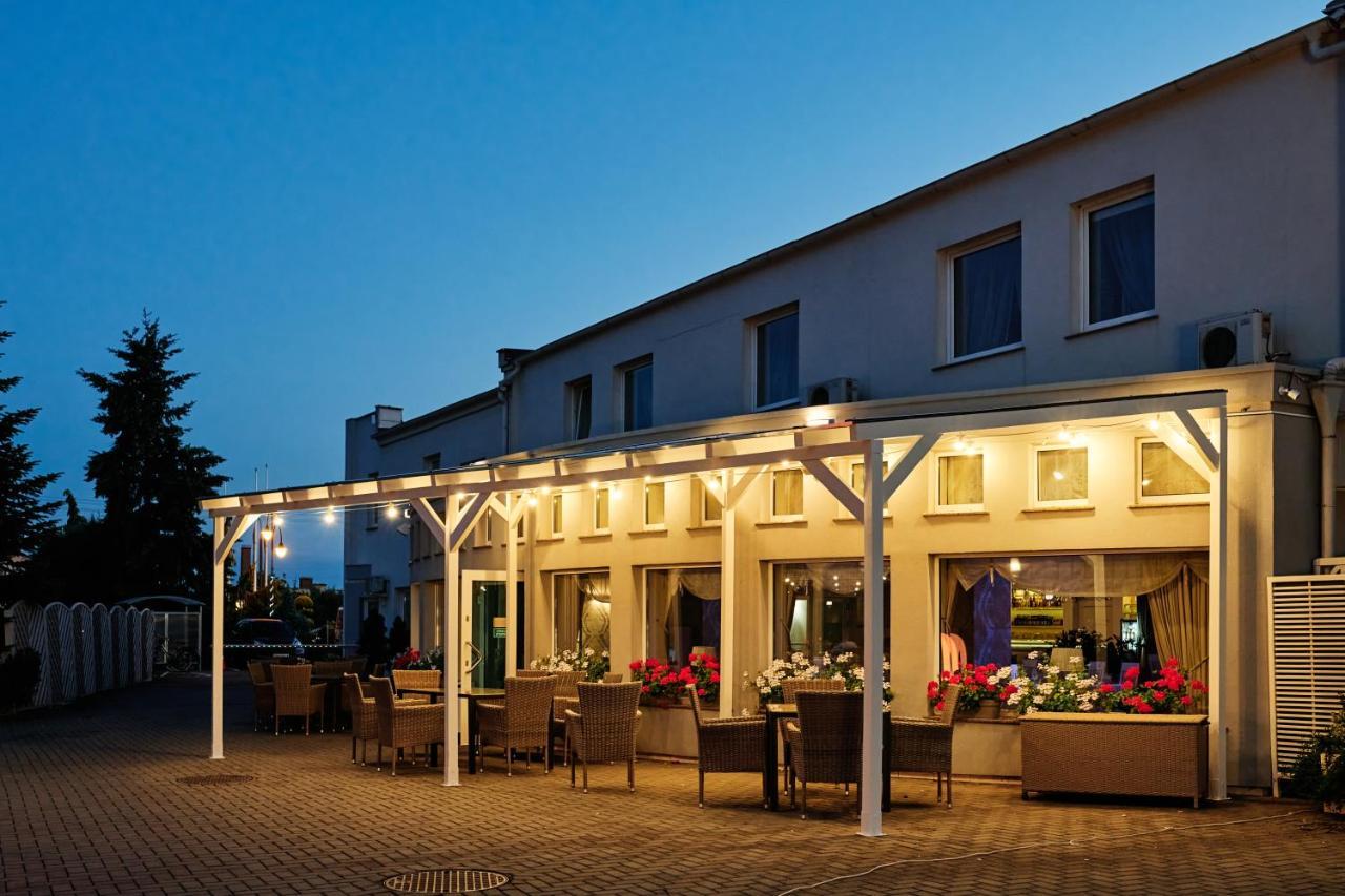 Bialy Dom Henlex Hotel Restauracja Poznań Extérieur photo