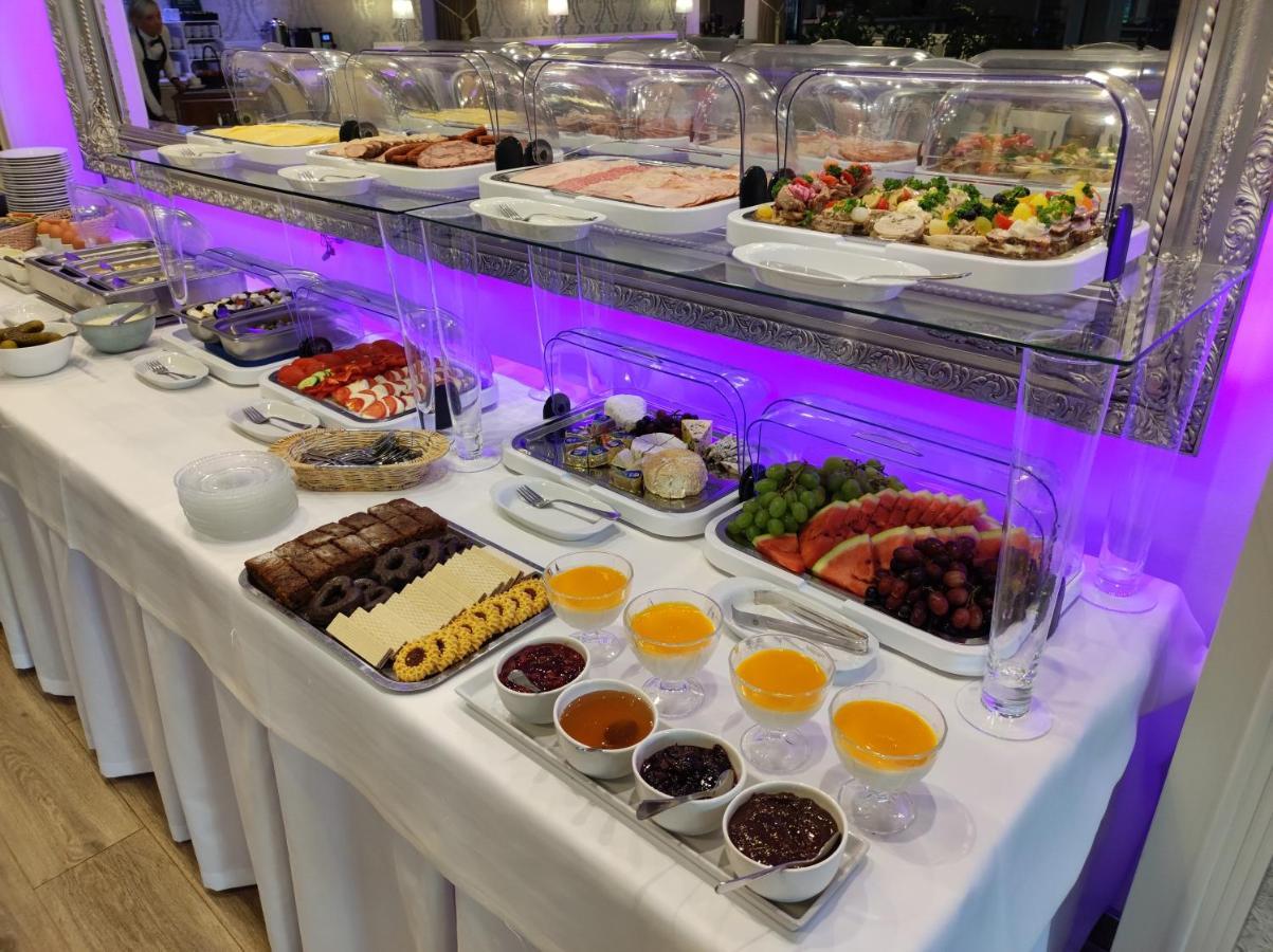 Bialy Dom Henlex Hotel Restauracja Poznań Extérieur photo