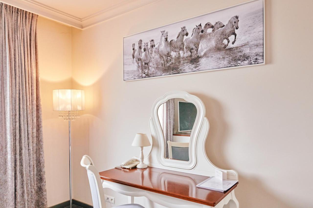 Bialy Dom Henlex Hotel Restauracja Poznań Extérieur photo